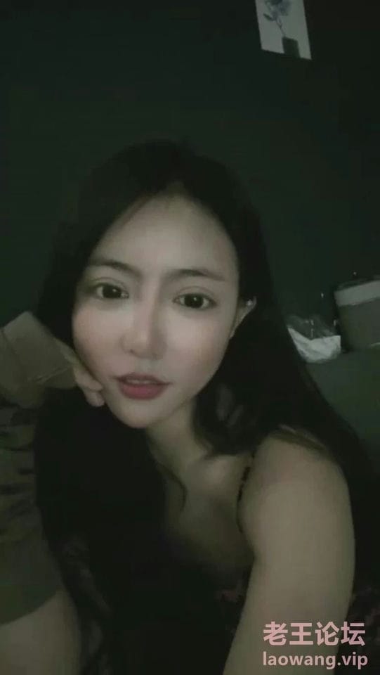 [美女御姐] [转载搬运] 小妲己主播恩惠 曾经的黄播被你们舔绿了 [24+29.9G][百度盘]