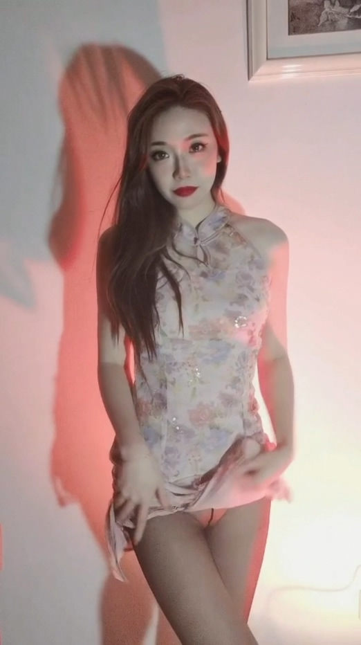 极品女神 奶瓶视频小合集[MP4/16V/19.3G]