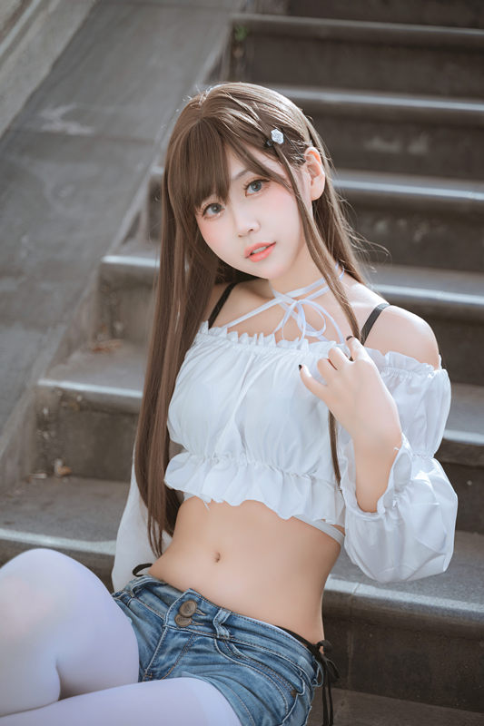 阳光美少女萌芽儿o0 – 邻家小恶魔 [46P1V-426MB]