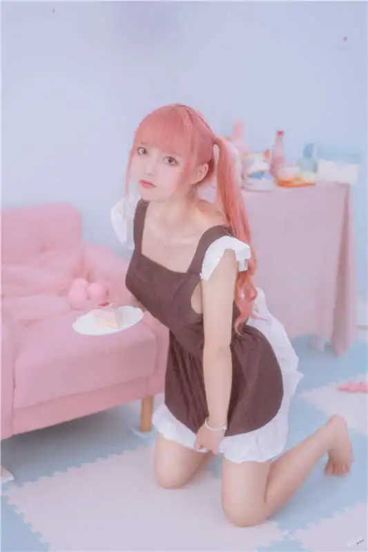 一只云烧 - 绯红女仆[46P/182MB]