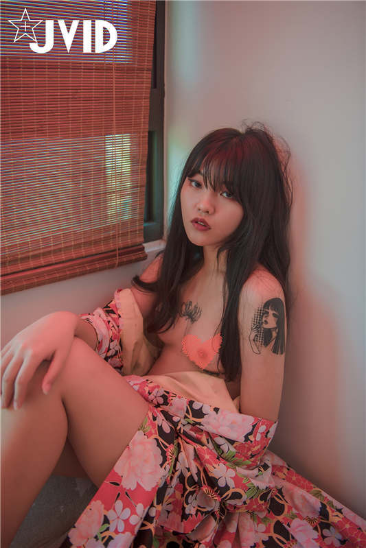 JVID – asklin1015作品拾柒170cm超长美腿被捆绑调教[107P+1V/816MB]