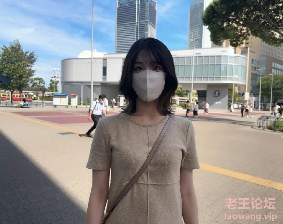 [综艺] [转载搬运] GENBLUE成员徐媛媛（19岁）在演唱会现场露出乳头的视频在网上疯传 [4vn图+170m][百度盘]