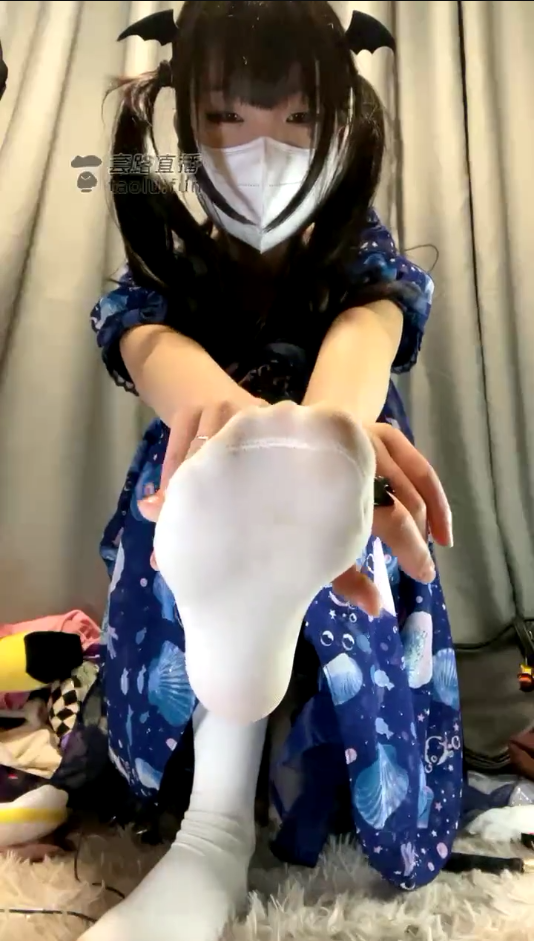 芃芃大人 1V320MB 30天