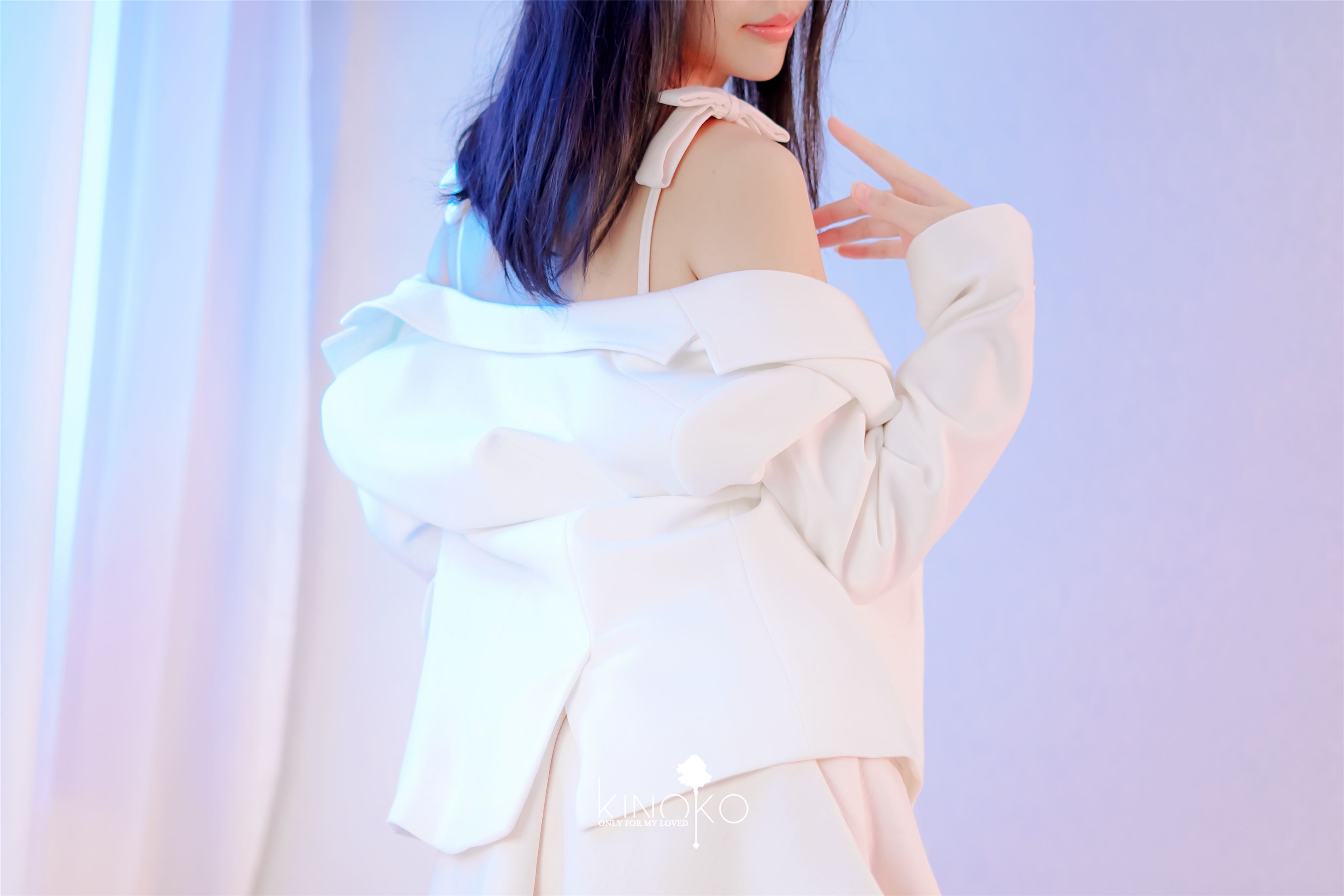 铃木美咲 520白丝[44P1V2.65GB]