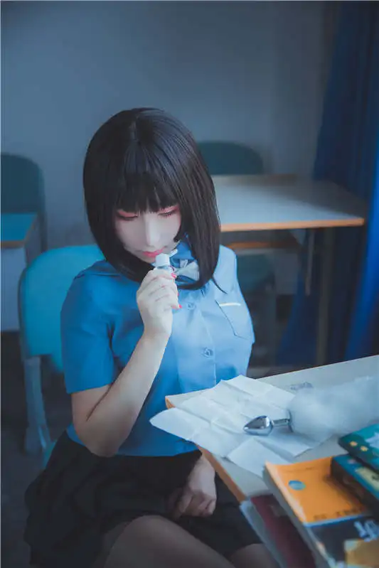 从从从从鸾 - 放课后的教室[42P/293MB]