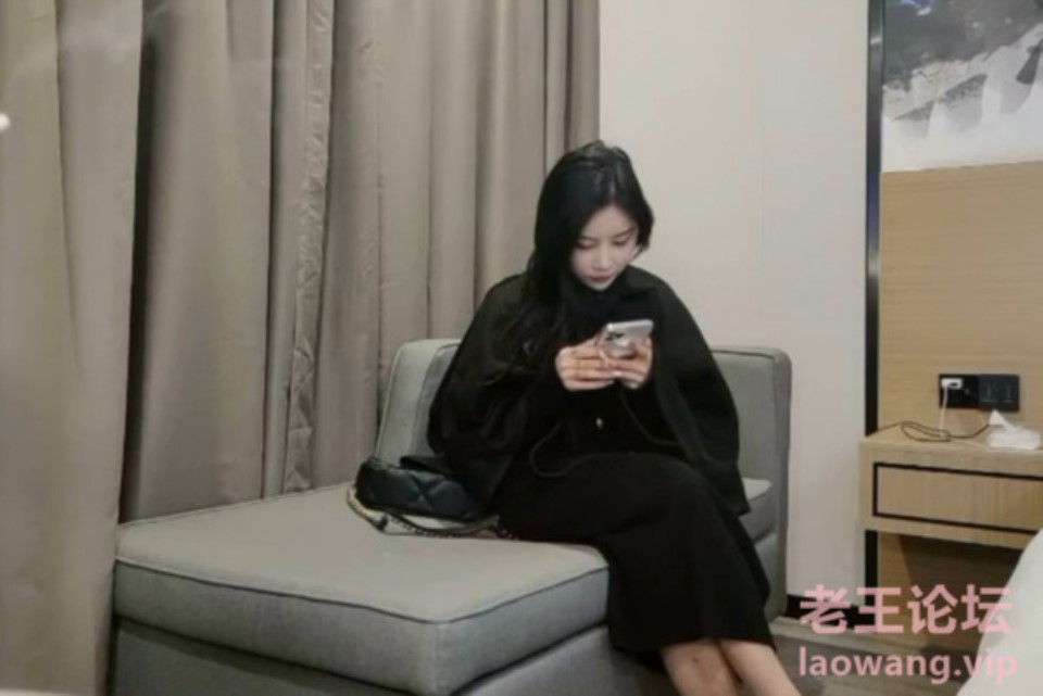 [已失效][91大神] [转载搬运] 约到同一个极品女，一个差点打了，一个在享受 [2+1.2G][百度盘]