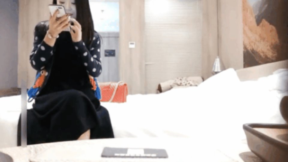 [会所嫖娼类] [转载搬运] 2000元约炮极品御姐貌似连搞了两三次 [1V+868MB][百度盘]