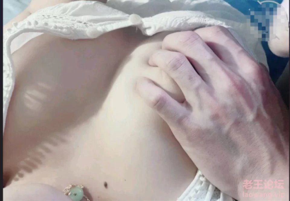 [已失效][乱伦] [转载搬运] 【最新封神❤️极品乱伦】海角社区乱伦大神迷恋『晓彤_. [2v+30p+830m][百度盘]