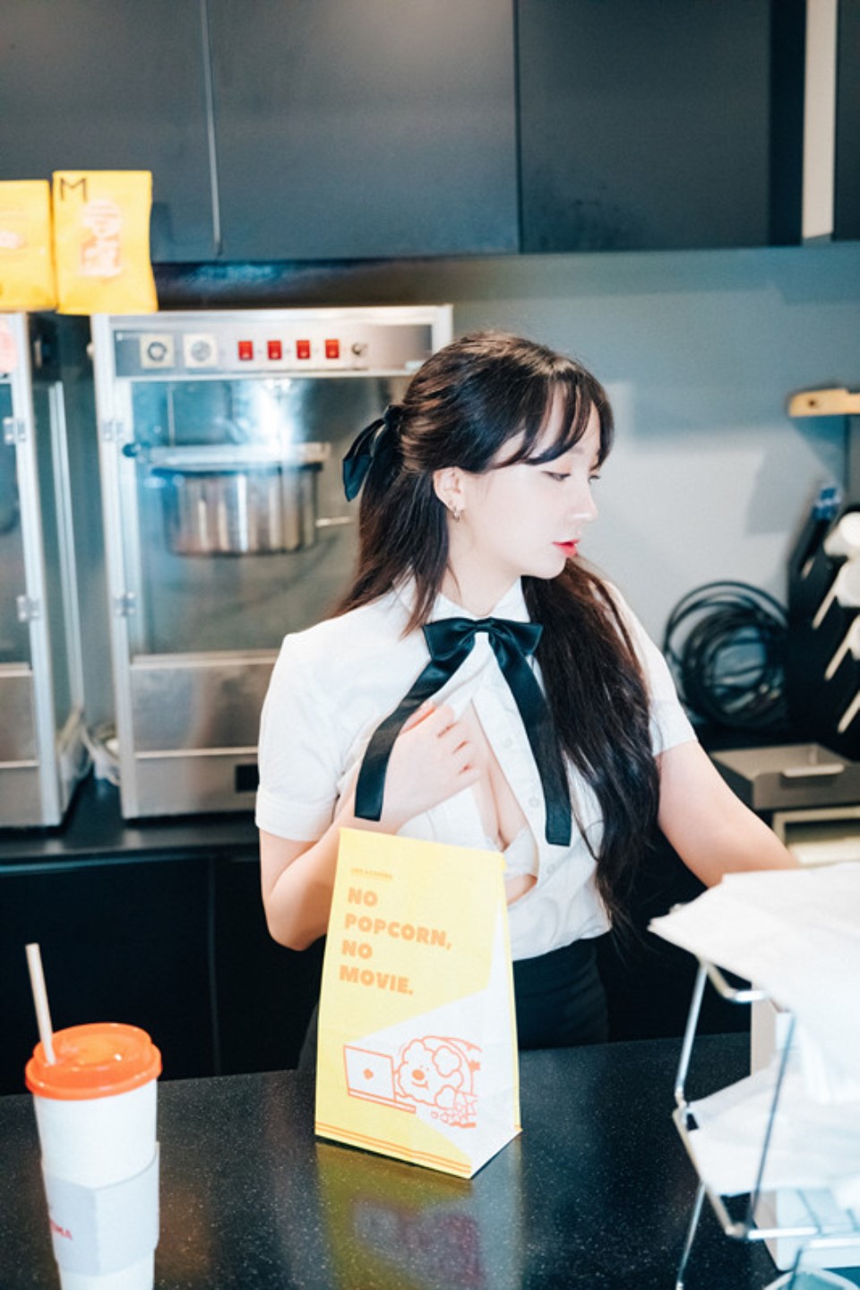 [摄影系]Son Ye-Eun – Train Attendant（115P-997MB）