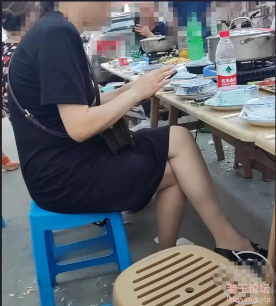 [已失效][熟女少妇] [转载搬运] 【新速片遞】 禁忌之爱海角社区意淫大神演绎师生乱伦_. [1v-20p+510m][百度盘]