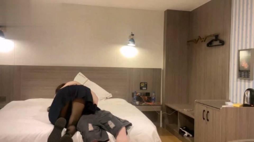 [美女] [视频分类] 某社区实习男优探花推车哥酒店约炮[1V 658M 百度盘]