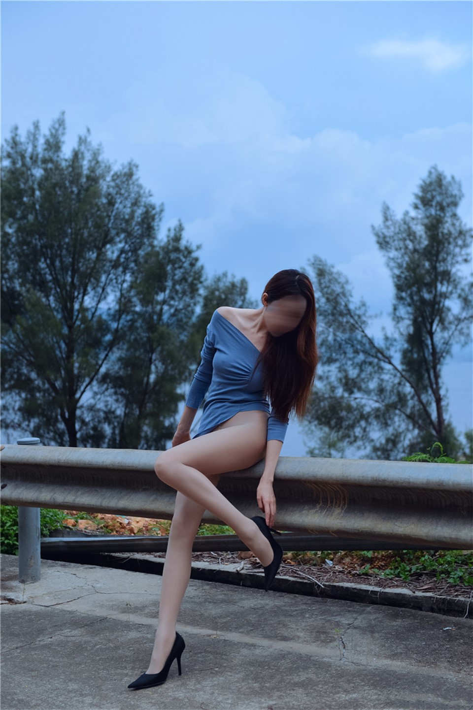 摄影师2021 给平面模特儿妻子拍的超大尺度 极品大长腿人妻[37p-1v-253mb]