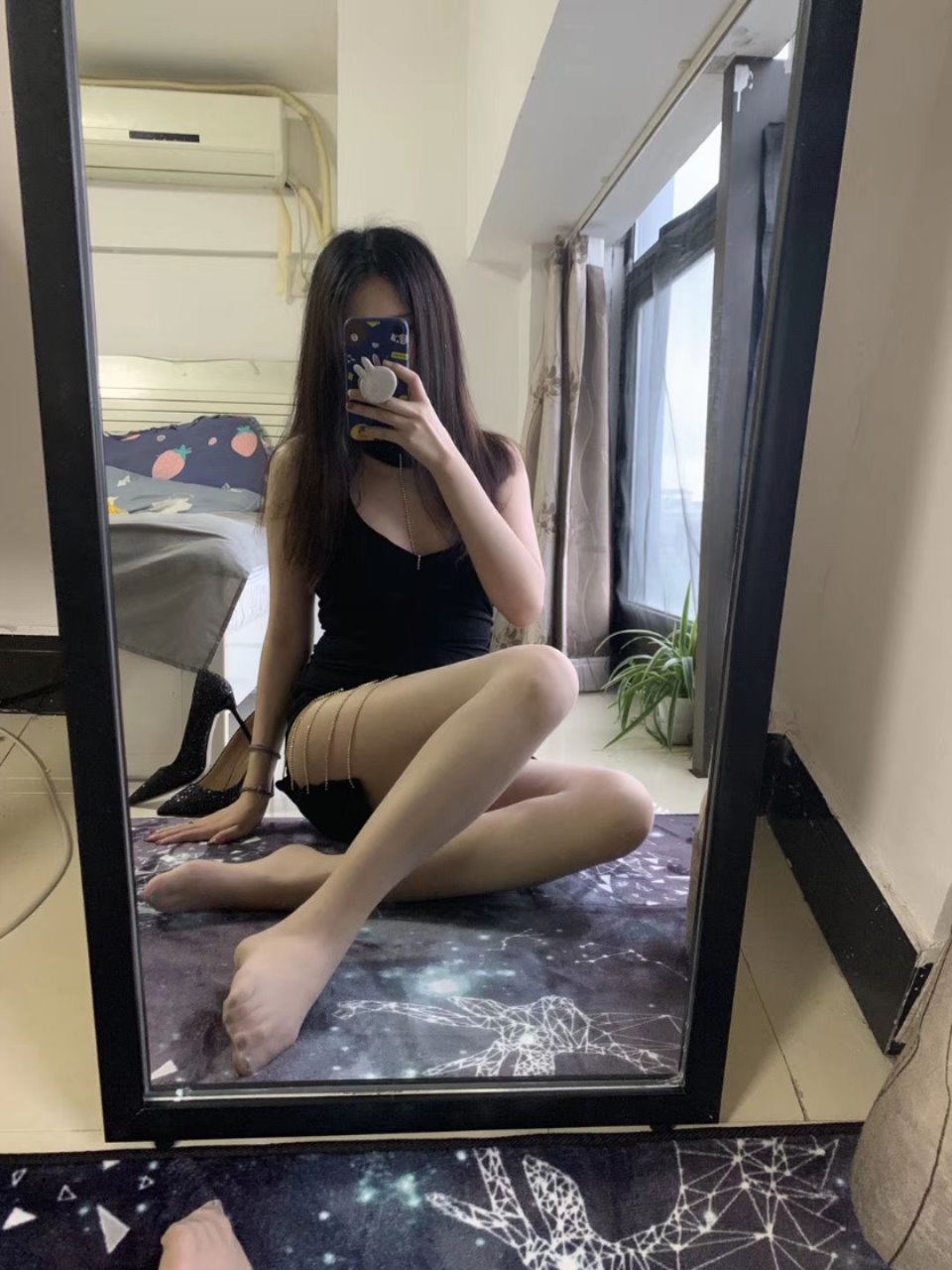 [已失效]♈提袜少女微信朋友圈收费图片合集下载-【丽人丝语】