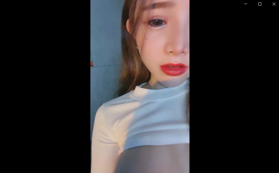 [已失效]性感尤物网红小姐姐！大红唇极品翘臀振动棒抽插，掰开骚穴娇喘呻吟【1V-1.5G】
