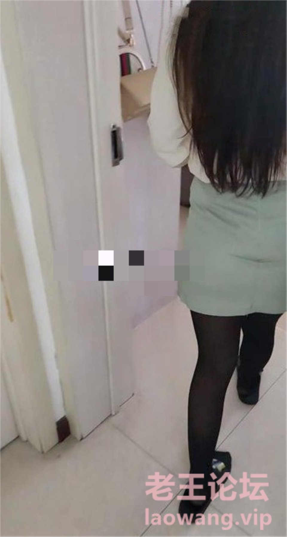 [转载搬运] 海角乱伦 善良的小嫂 [4V+2.1G][百度盘]