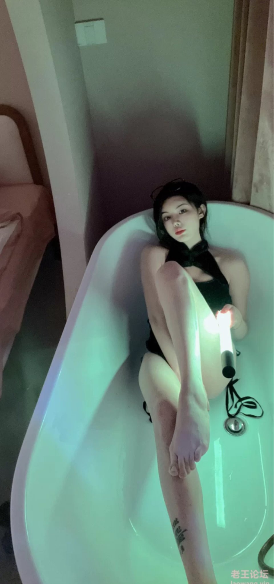 [ASMR] [转载搬运] 默指导最新钞票枪[62V+1.3G][百度盘] [62v+1.3G][百度盘]