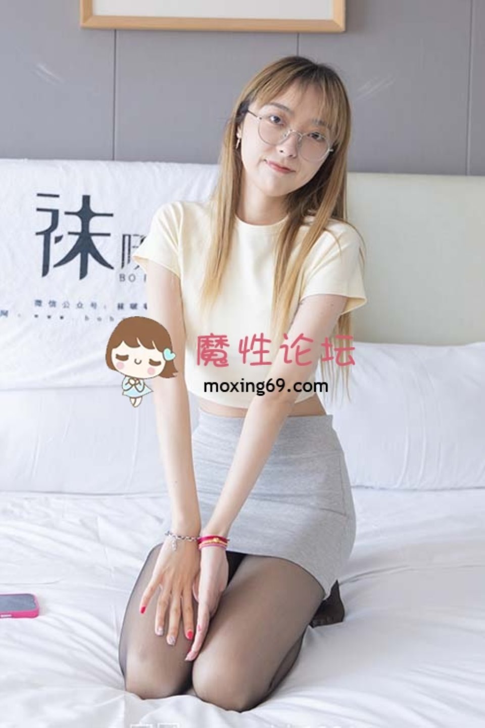 [美图] 袜啵啵 265期 稚予-平底鞋、高跟鞋、黑丝、肉丝[148P+1V／5.41G百度网盘]