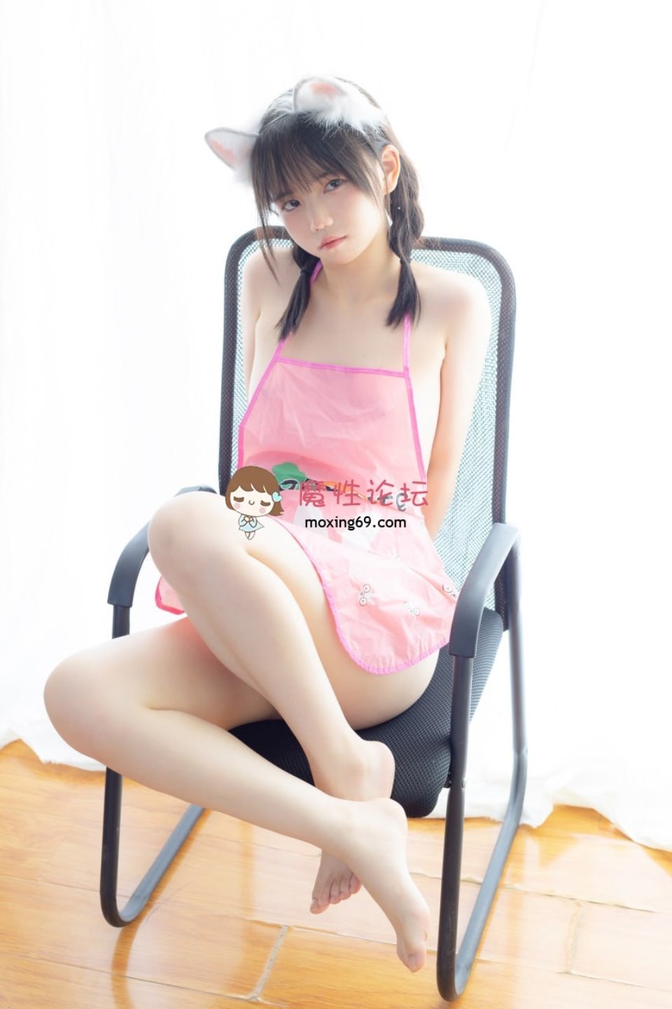 [萝莉] 少女秩序  内部定制 丝滑萝莉 小鱼套图合集[1VNP][夸克网盘]