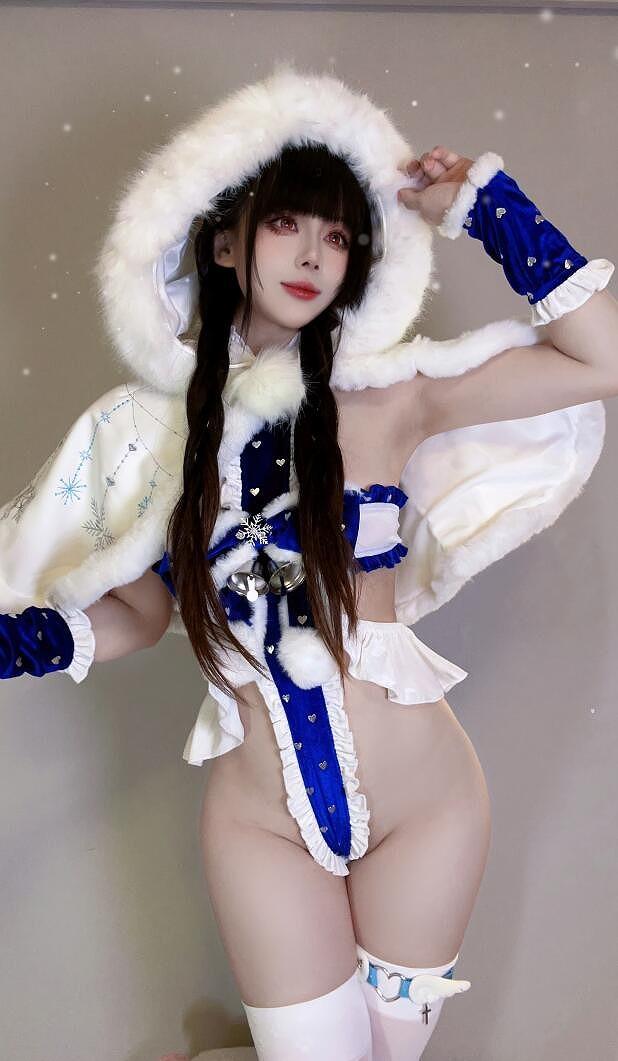 九言 - 圣诞礼物自拍 [30P6V-223MB]