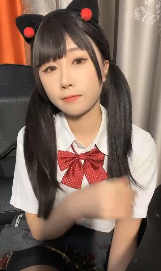京鱼儿学生装直播录播-1v467m