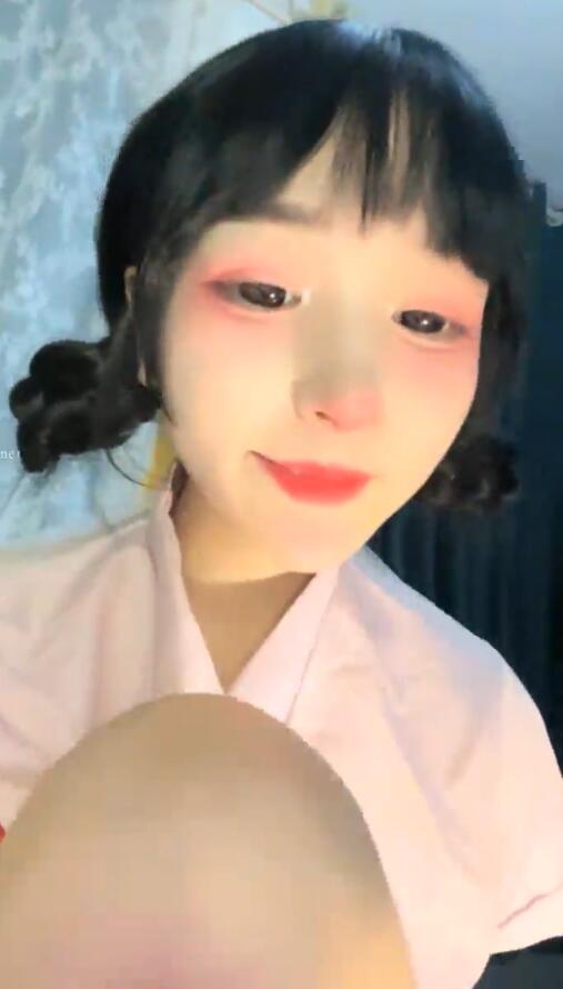 乔宝  二次元女神尺度突破~膝盖破了-1v479m
