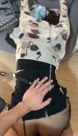 戴上项圈狗链骚母狗喜欢被后入 端庄高雅的女神就喜欢被当成妓女一样狠狠羞辱 翘起屁股乖乖让爸爸操234M