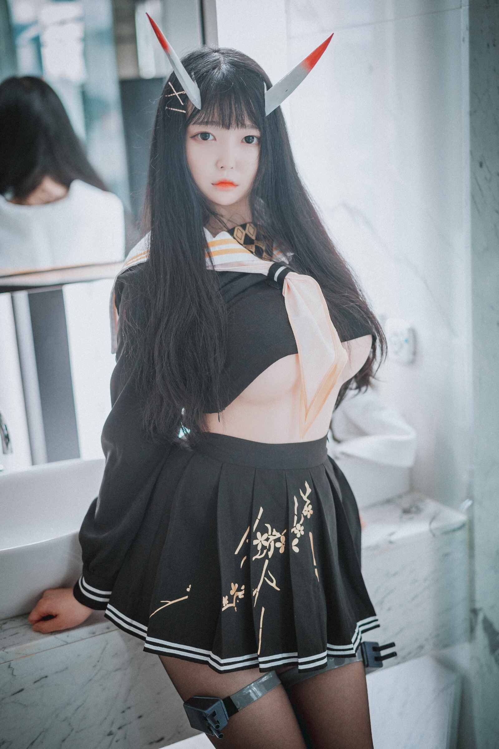 PhotoChips Aram – Azur Lane IJN Noshiro S.Ver[74p-512MB]