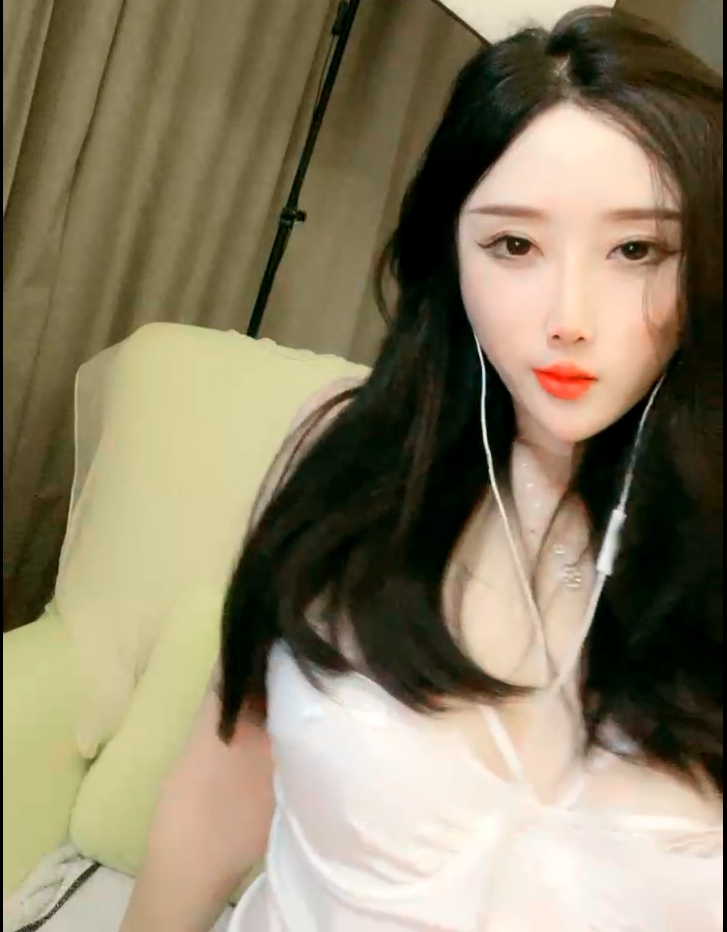 【呆鵝】 直播  一線天美鮑【22v27.8g】