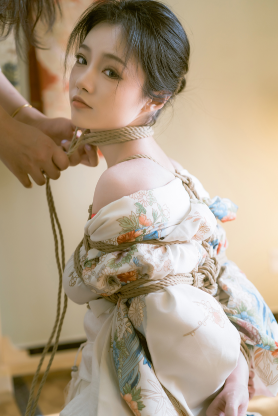 桃良阿宅 – NO.015 紧缚 【59P275M】