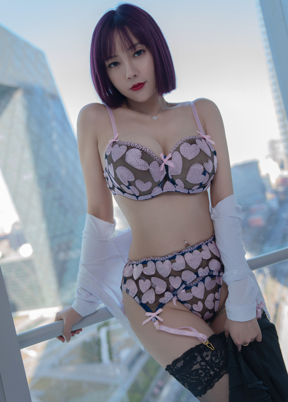 【微-密】果儿Victoria - 粉色内衣吊带袜 【40P139M】