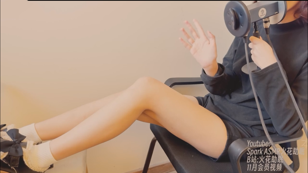 b站UP火花助眠-舔 白袜【1V】【44.1MB百度云】