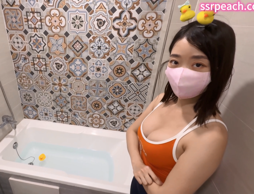 极品人气台妹-ssrpeach-付费完整ppv 家里浴缸的小色黄鸭（1V,448M）-资源巴士