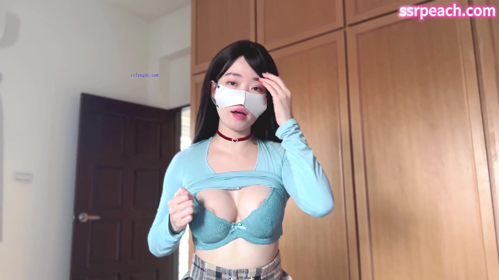 OF百万粉撸铁健身教练Ellie精彩剧情四部无套内射[4V2.9GB]-资源巴士