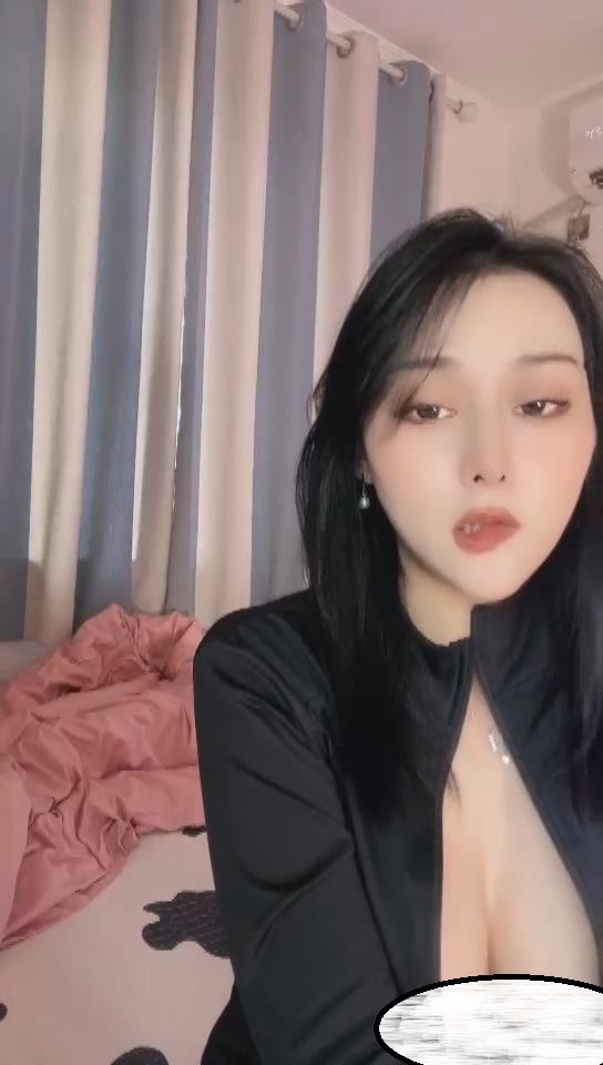 七彩主播 coco20240509【1V816 MB】-资源巴士