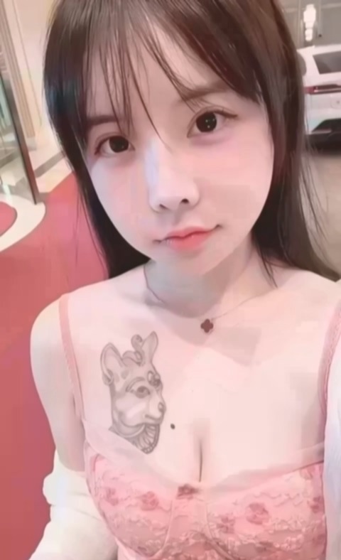 抖音初下海主播-向碌肉丸【185M】-资源巴士