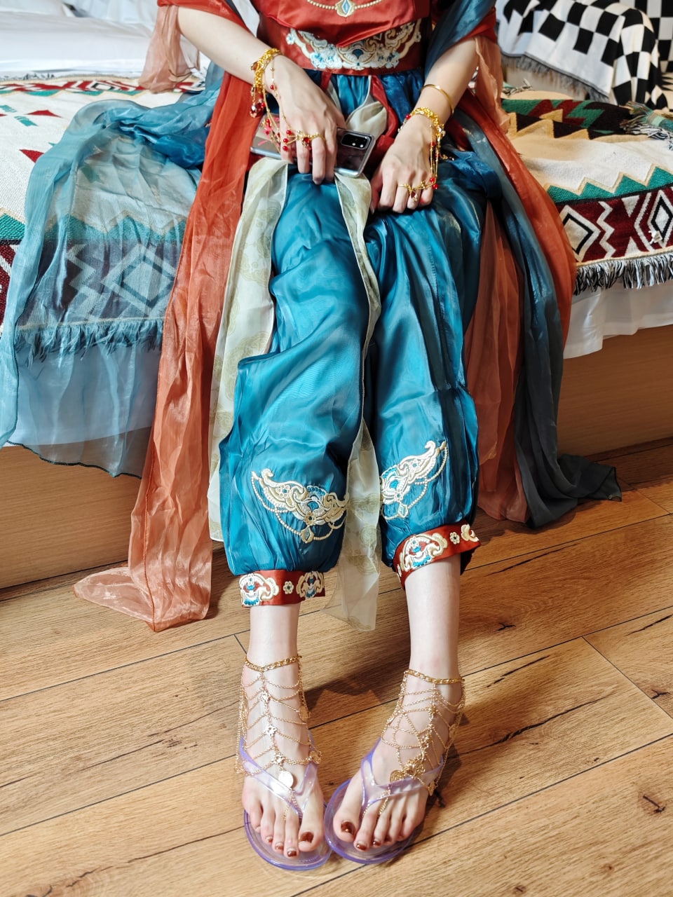 【新】john marston-舞蹈生妹子波斯表演服【9P+14V】【3.16G百度云】