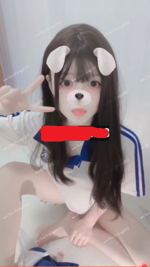 小池理奈 极品身材福利姬穿学生制服露脸道具插嫩逼！1V96M百度盘