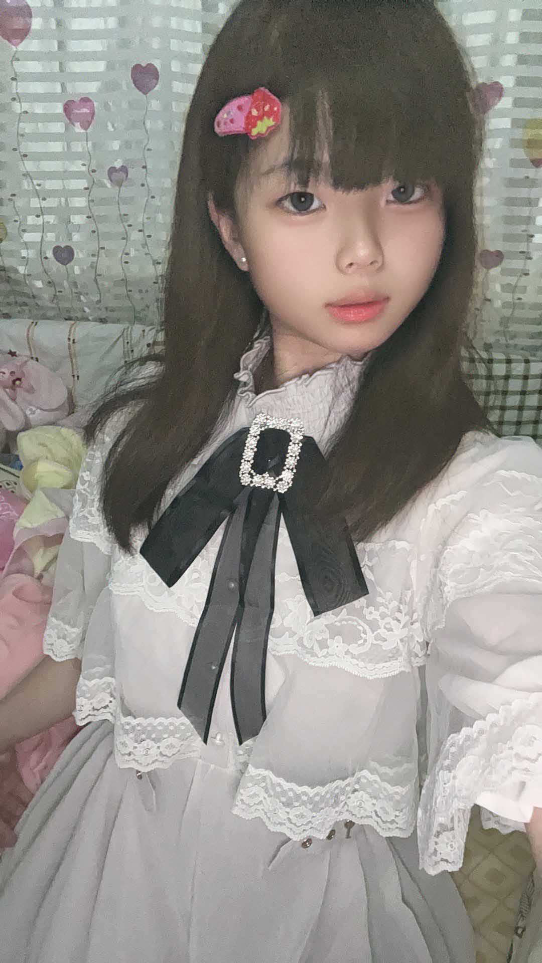 二次元露脸萌妹-良心不痛小瑜酱【111P+69V】【165MB百度云】