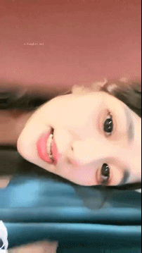 高颜值非常可爱的白虎小萝莉，[乔宝快喷啊]罕见啪啪，约榜一大哥来家里做爱啪啪，无套操，干一会就软，口硬了再来1V 1.36G 夸克