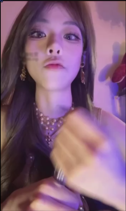 玩物直播不知名美女-超多口水 流射寸止【1V】【191MB百度云】