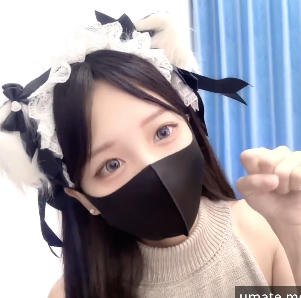 极品萝莉嫩妹-爱玩熊熊-umate独家自慰 JK小猫咪的直播秀（1V,681M）