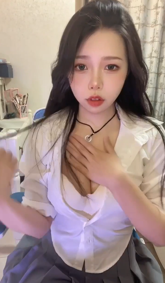 BIGO丨小咪酱 制私拍大尺度 【19V405M】-资源巴士