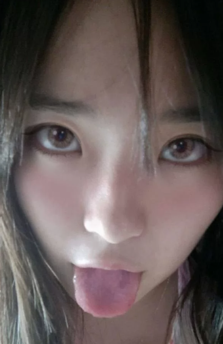 高颜值美女大学生和男友私密视频流出 被男友调教口爆极品高颜值反差母狗 [31v+104p]