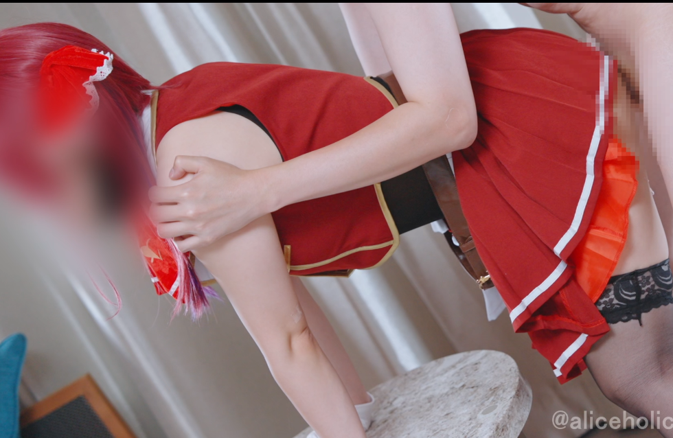 极品cos小姐姐-Aliceholic13-1.27最新 Hololive宝钟玛琳（2V,4.45G）