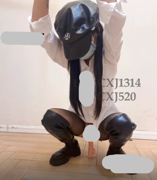 ycxj520 黑丝长腿皮靴 白衬衫 假鸡插无毛嫩逼 淫语剧情1V162M百度盘