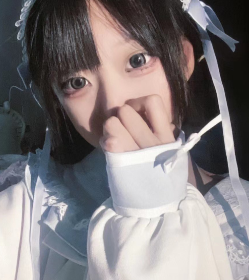 清纯颜值反差嫩妹『雪代巴』被金主爸爸啪啪调教