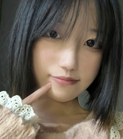 清纯颜值反差嫩妹『雪代巴』被金主爸爸啪啪调教
