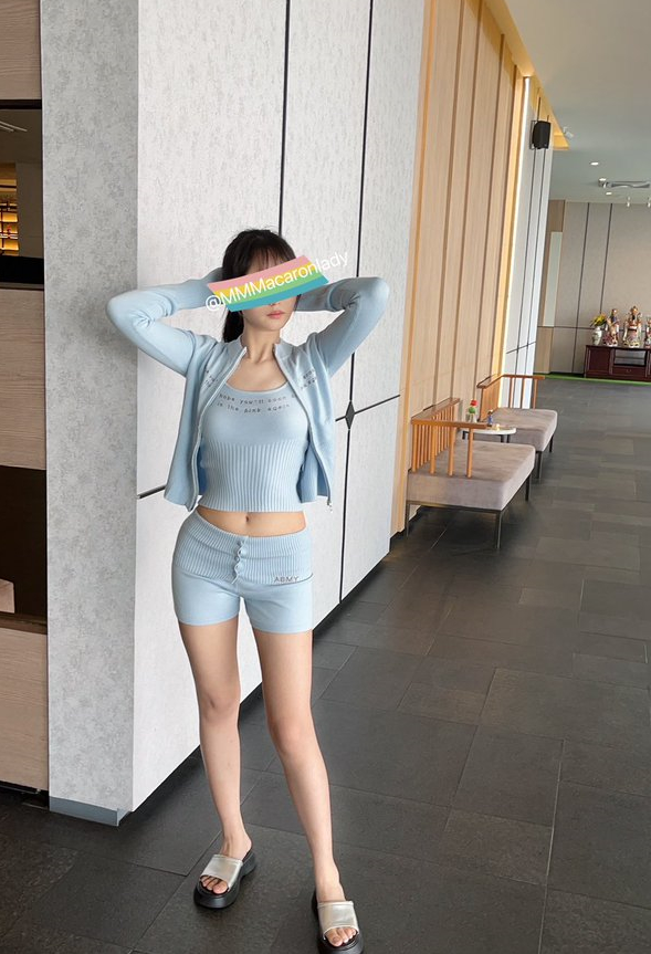 极品绿帽情侣-MMMacaronlady-和单男3P娇妻视图（22P,4V,381M）