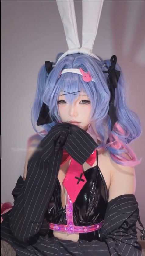 【新】芃芃大人-兔子洞初音未来【2V】【251MB百度云】
