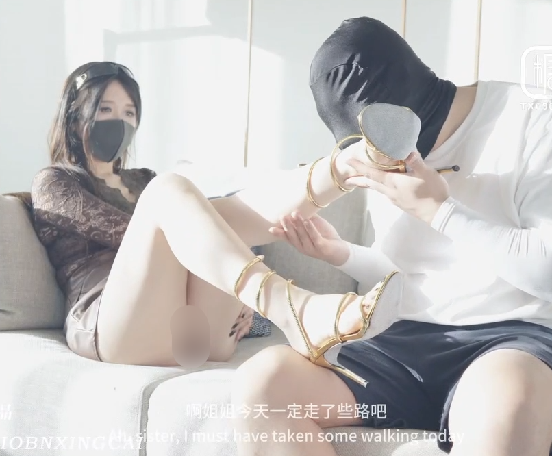 人气御姐-桥本香菜-糖心新 性瘾富婆（1V,858M）